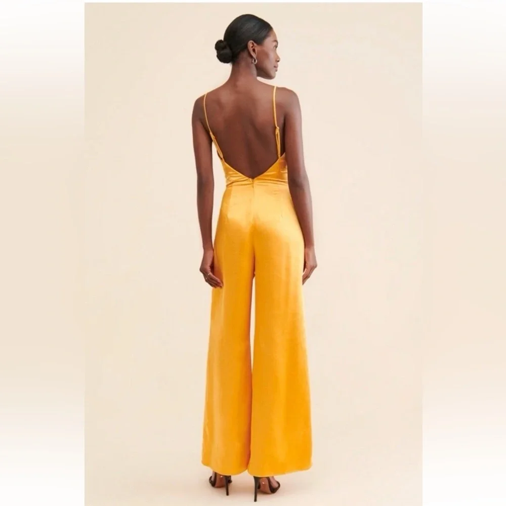 Elliatt Lydia Cowl Neck Jumpsuit XS Gold Satin NWT - Picture 3 of 4